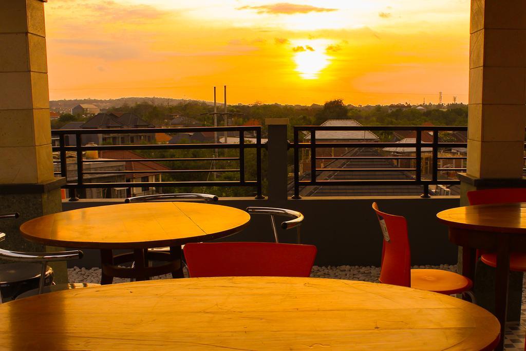 Hotel Ramantika Bali House Jimbaran Exterior foto