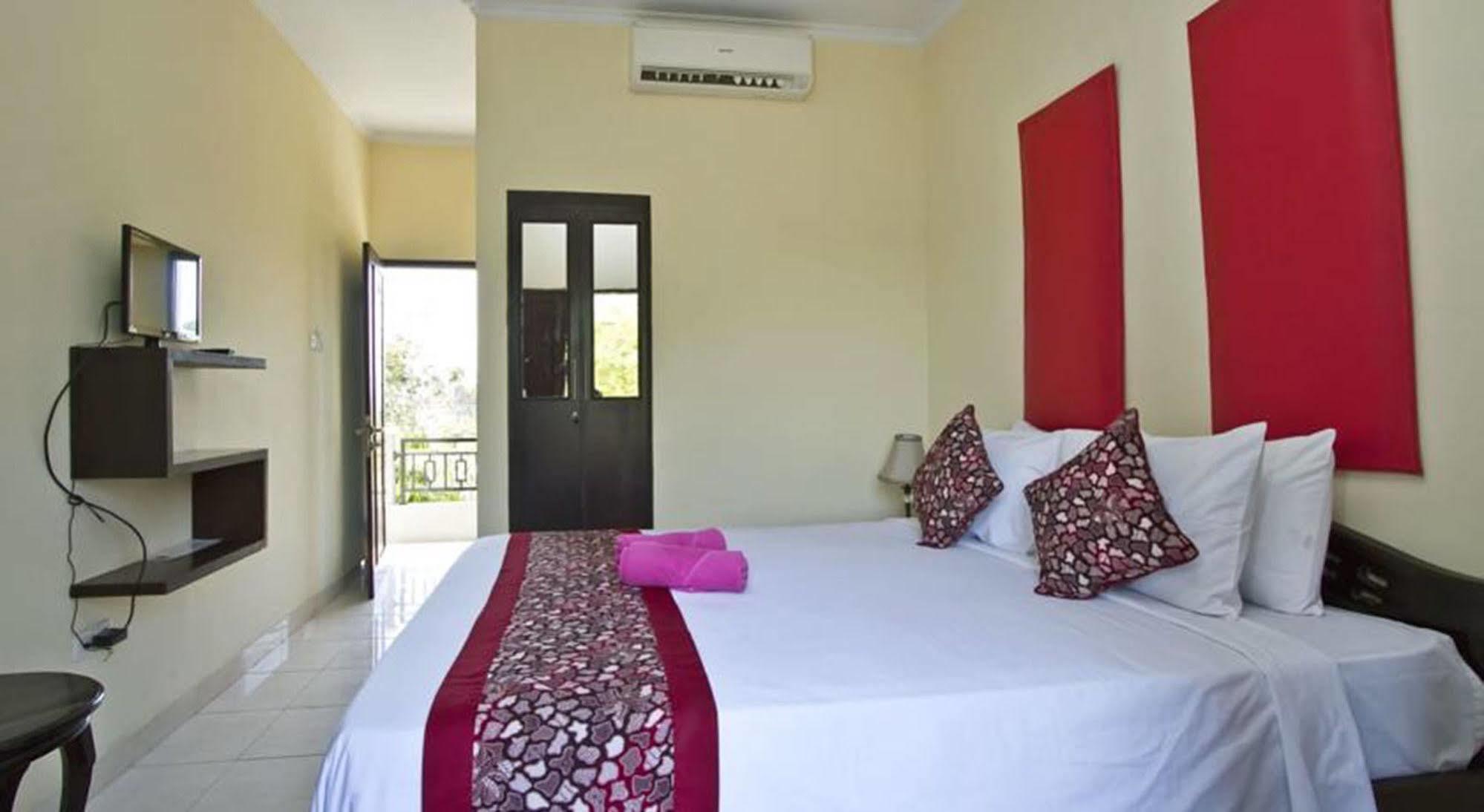 Hotel Ramantika Bali House Jimbaran Exterior foto