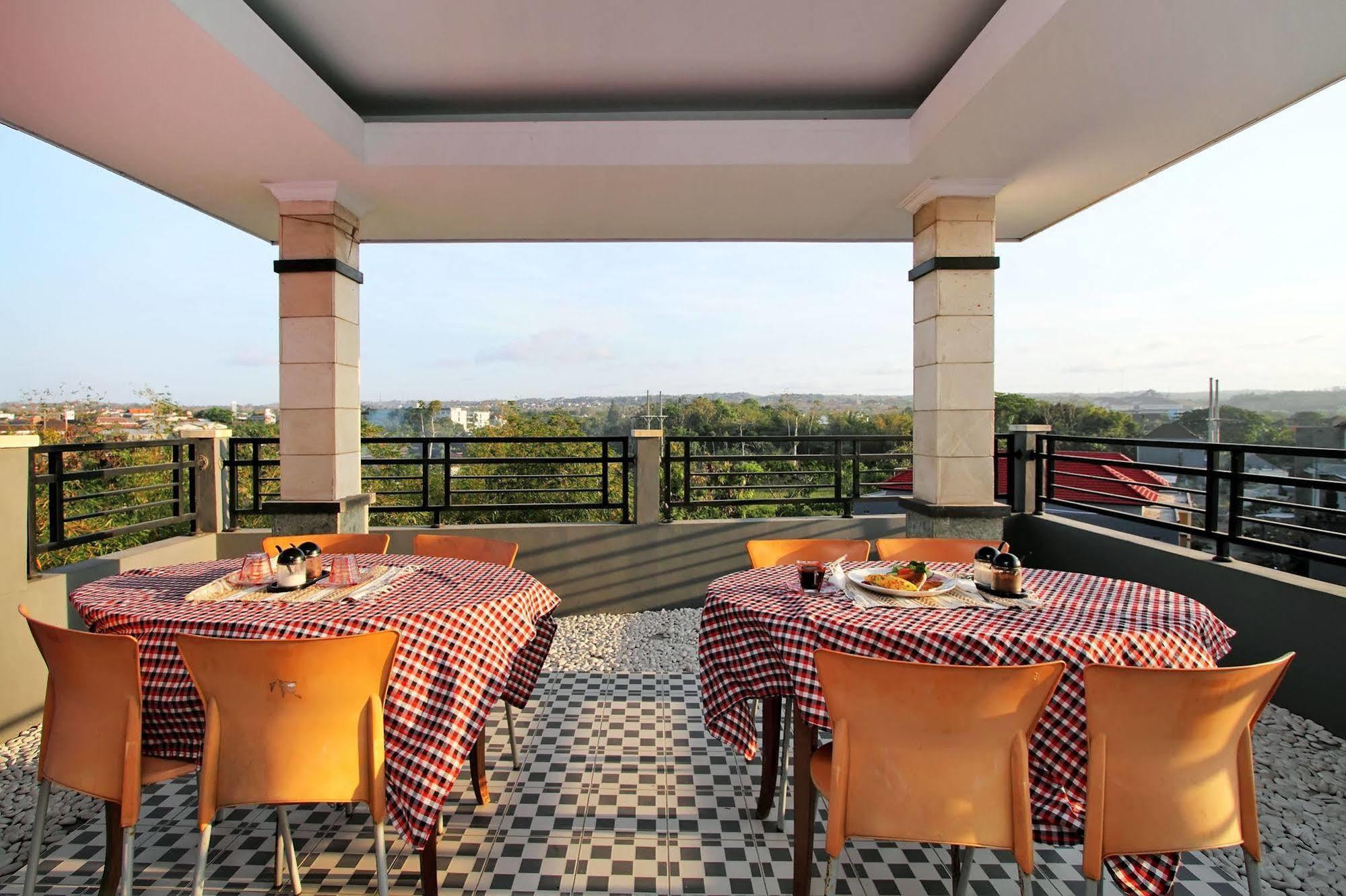 Hotel Ramantika Bali House Jimbaran Exterior foto